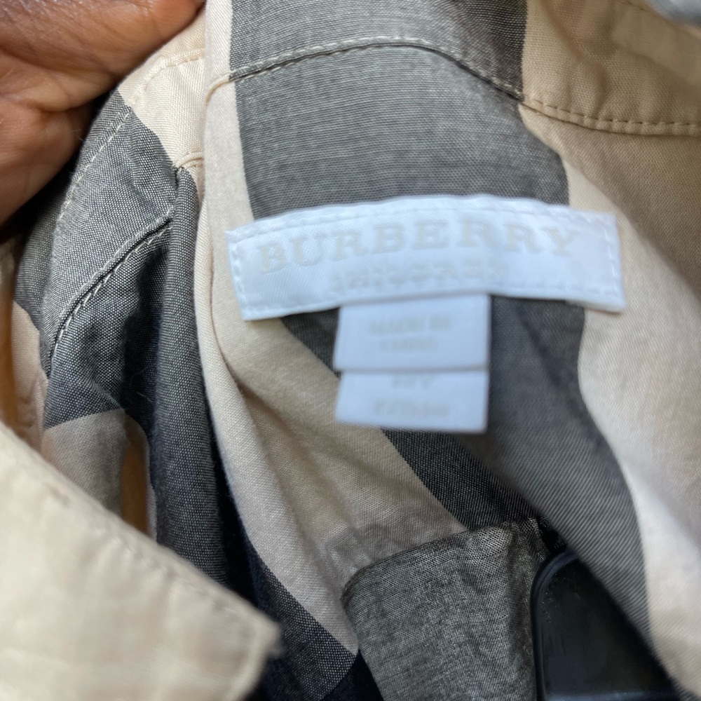 Burberry Children Girls Dress Size 12Y Worn few times.